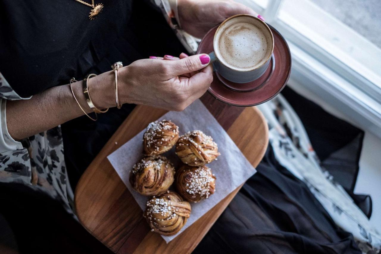 Radisson Collection, Strand Hotel, שטוקהולם מראה חיצוני תמונה Coffee and Swedish saffron buns